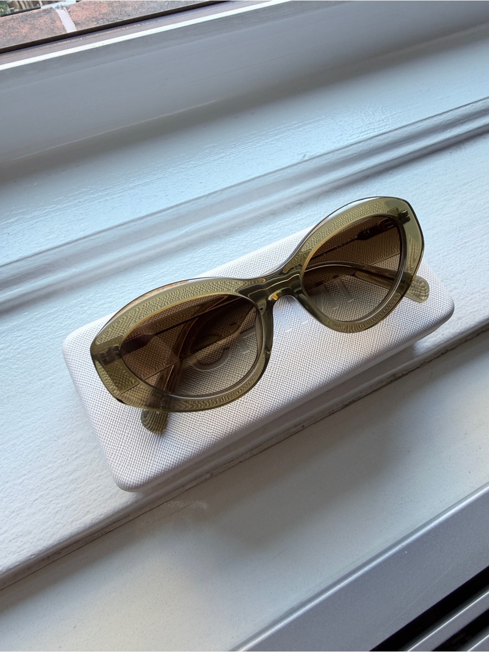 CHIMI Olive Green Cat Eye Sunglasses